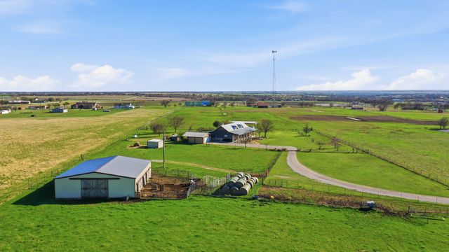 2390 S Branch Road, Krum, TX 76249