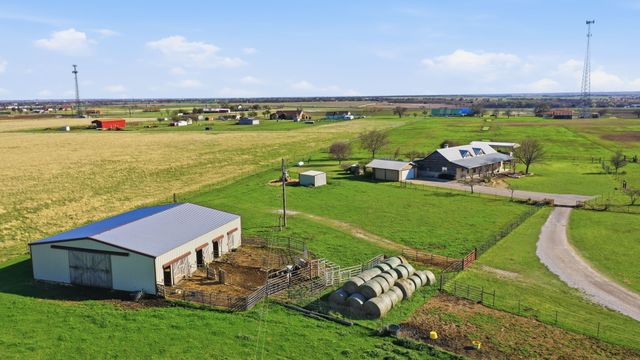 2390 S Branch Road, Krum, TX 76249