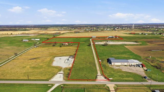 2390 S Branch Road, Krum, TX 76249