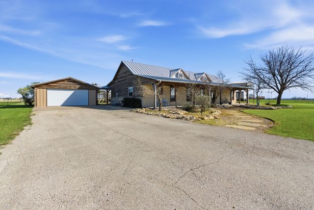 2390 S Branch Road, Krum, TX 76249