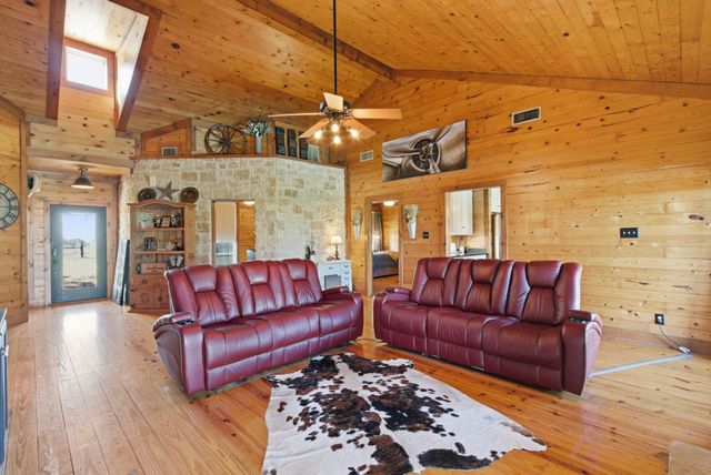 2390 S Branch Road, Krum, TX 76249