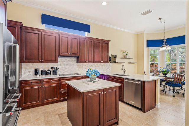 1209 River Wind Circle, Vero Beach, FL 32967