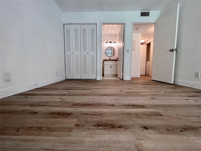 1013 Meadows Circle 1013, Boynton Beach, FL 33436