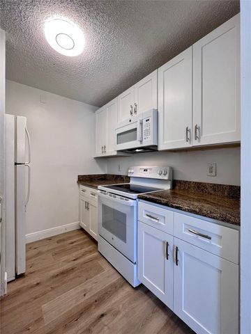 1013 Meadows Circle 1013, Boynton Beach, FL 33436