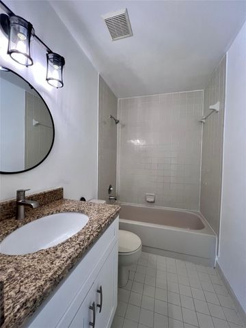 1013 Meadows Circle 1013, Boynton Beach, FL 33436