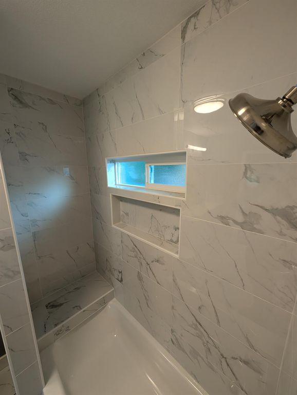 Image 13 of property listing at 512 Sunset Street, Coalinga, CA 93210