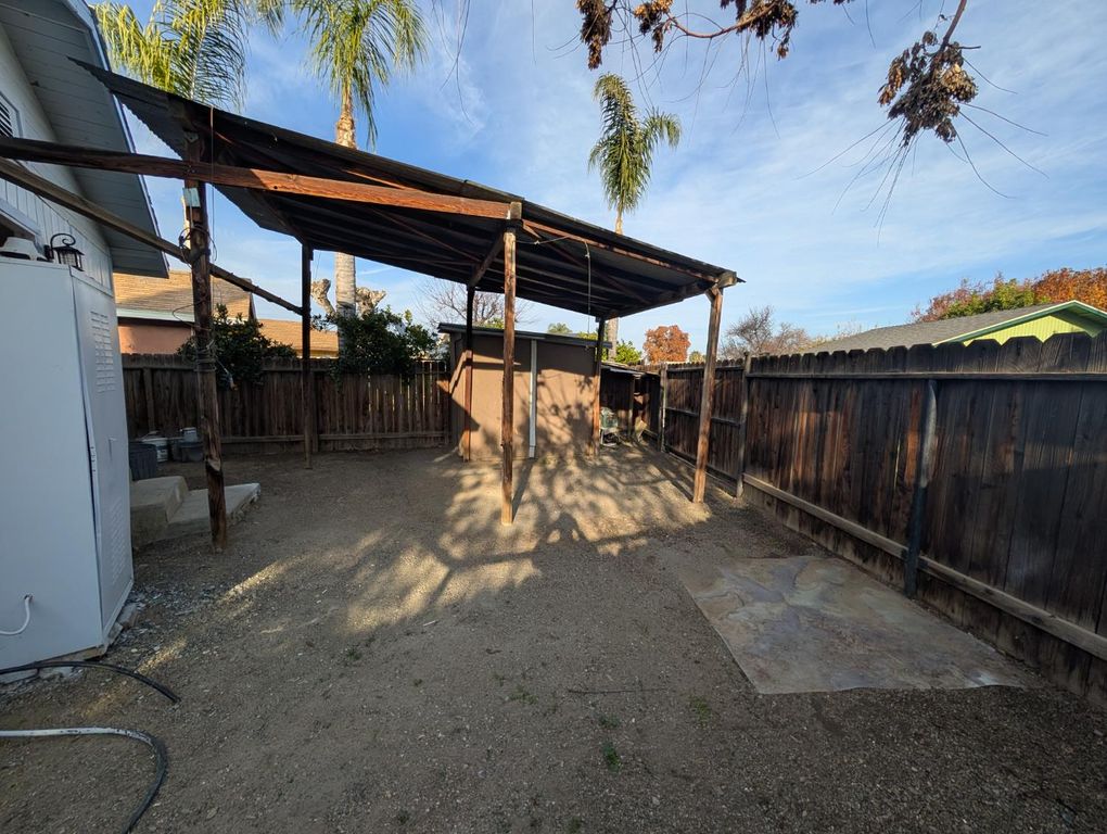 Image 19 of property listing at 512 Sunset Street, Coalinga, CA 93210
