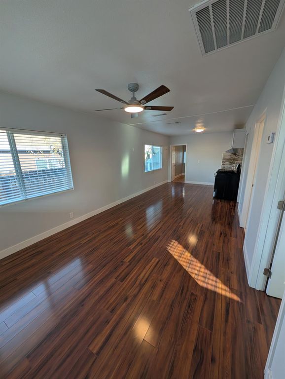 Image 6 of property listing at 512 Sunset Street, Coalinga, CA 93210