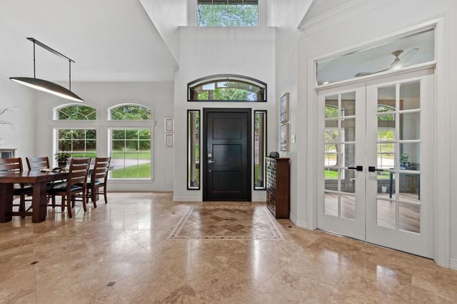 63 W Horizon Ridge Place, The Woodlands, TX 77381