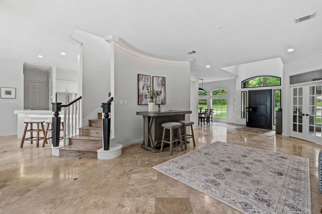 63 W Horizon Ridge Place, The Woodlands, TX 77381