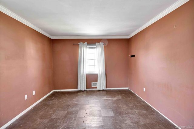 9 Henry Street, Orangeburg, NY 10962