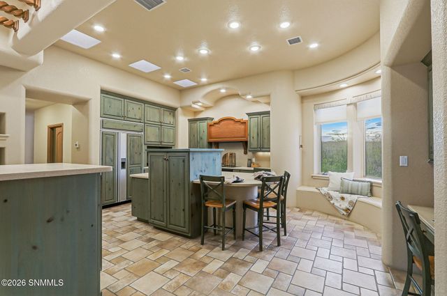 6738 Desert Blossom Road, Las Cruces, NM 88007