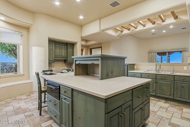 6738 Desert Blossom Road, Las Cruces, NM 88007