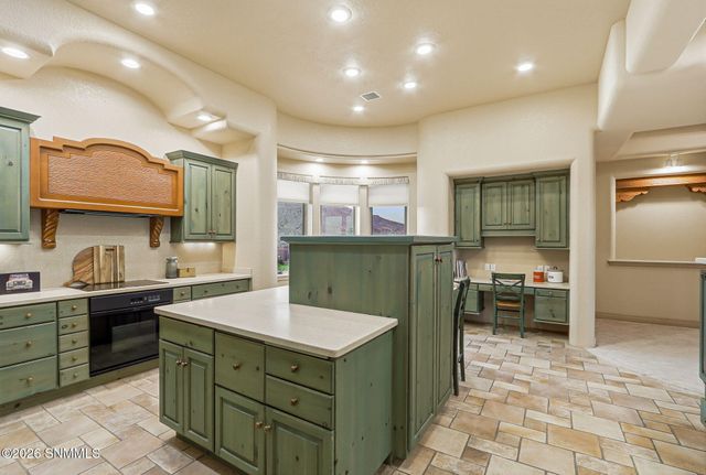 6738 Desert Blossom Road, Las Cruces, NM 88007