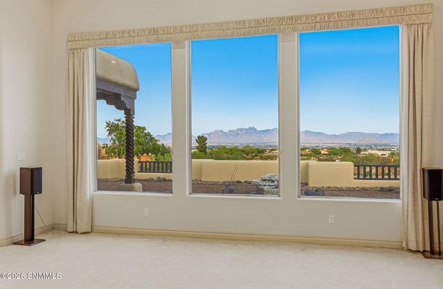 6738 Desert Blossom Road, Las Cruces, NM 88007