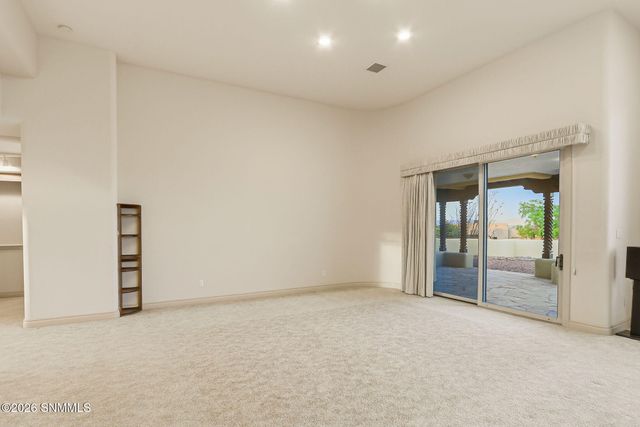 6738 Desert Blossom Road, Las Cruces, NM 88007