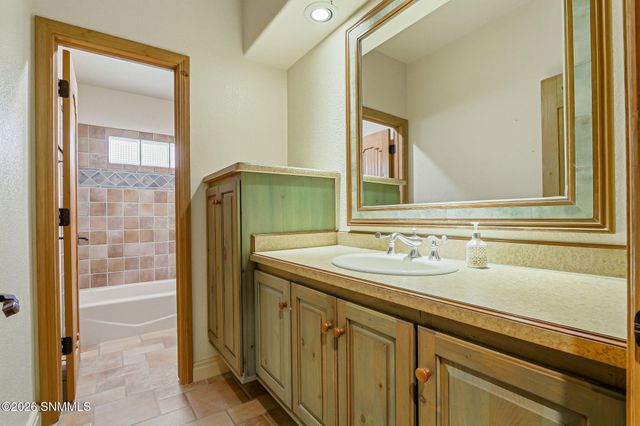 6738 Desert Blossom Road, Las Cruces, NM 88007