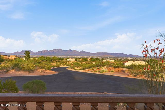 6738 Desert Blossom Road, Las Cruces, NM 88007