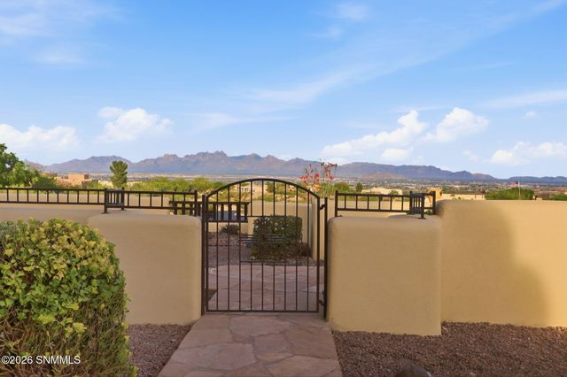 6738 Desert Blossom Road, Las Cruces, NM 88007