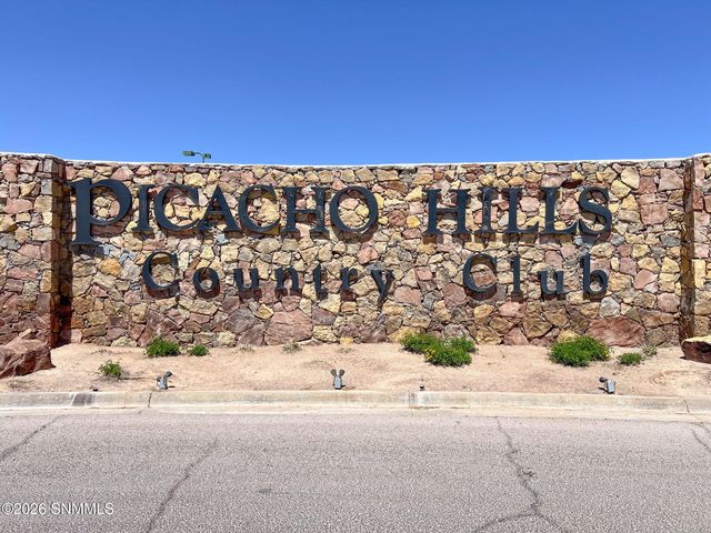 6738 Desert Blossom Road, Las Cruces, NM 88007