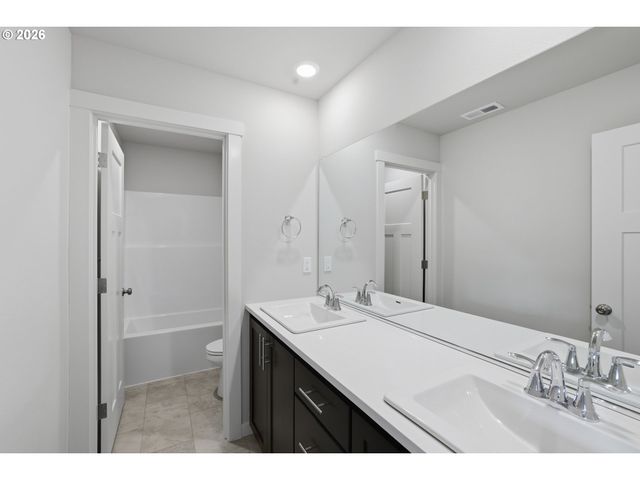 33375 Sw Rokin Way, Scappoose, OR 97056