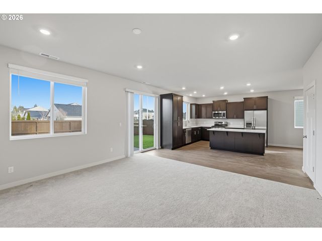 33375 Sw Rokin Way, Scappoose, OR 97056