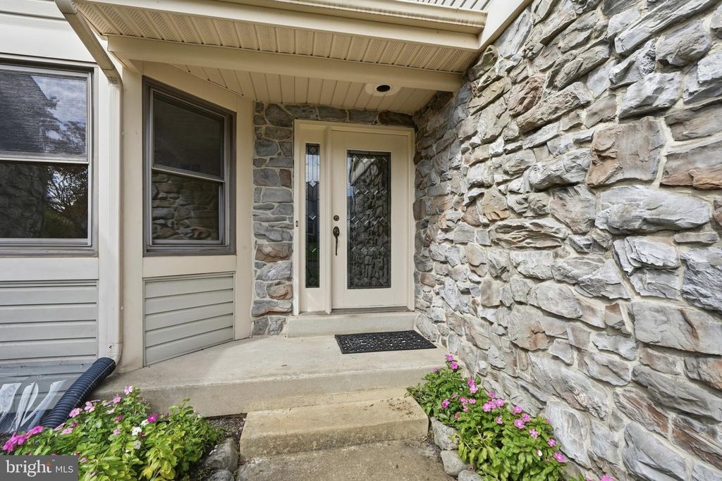 331 BASSWOOD CIR, FEASTERVILLE TREVOSE, PA 19053 — photo 5