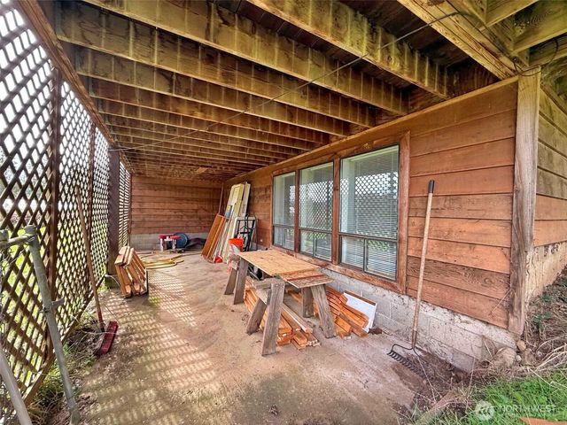 141 Filbert Road, Silver Creek, WA 98585