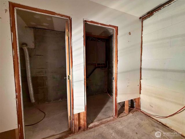 141 Filbert Road, Silver Creek, WA 98585