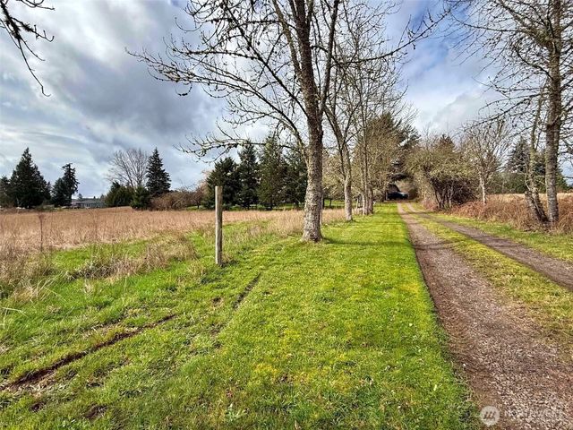 141 Filbert Road, Silver Creek, WA 98585