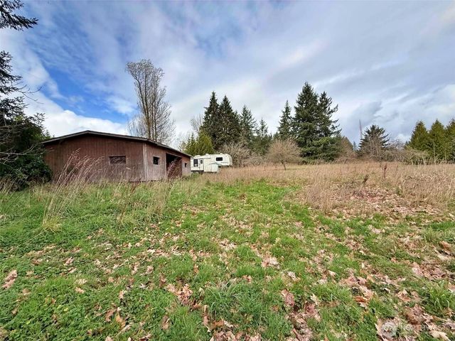 141 Filbert Road, Silver Creek, WA 98585