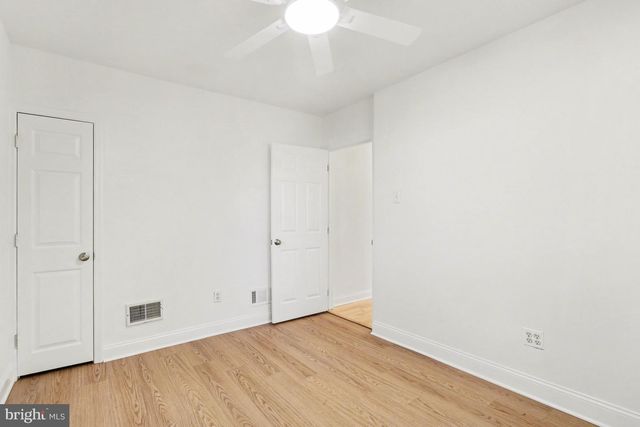 5610 HOUGHTON ST, Philadelphia, PA 19128
