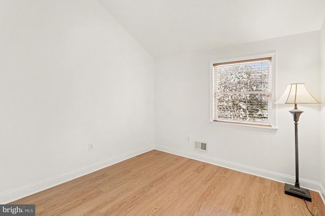 5610 HOUGHTON ST, Philadelphia, PA 19128