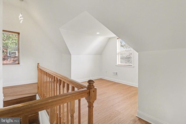 5610 HOUGHTON ST, Philadelphia, PA 19128