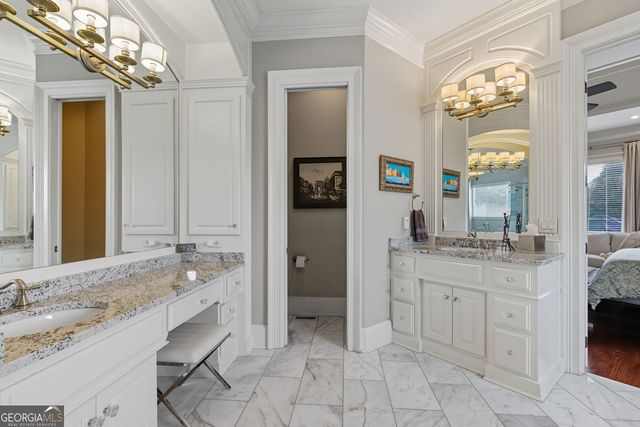 1094 Meadow Bluff Terrace, Suwanee, GA 30024