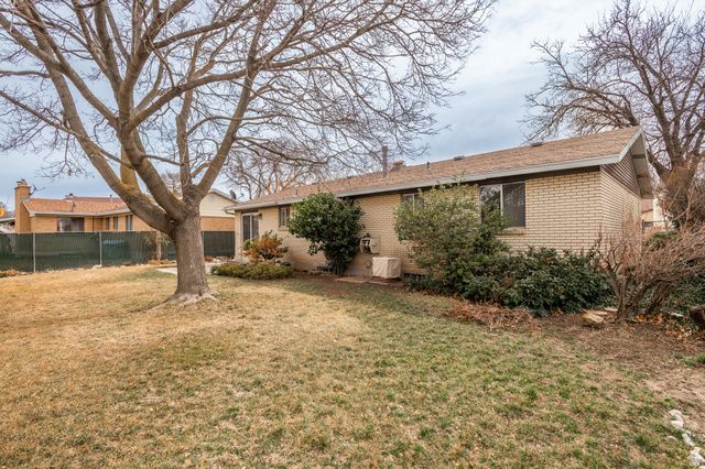 3836 W PINEHURST CIR, West Valley City, UT 84120