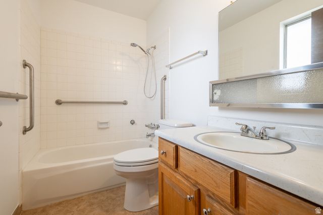 3836 W PINEHURST CIR, West Valley City, UT 84120