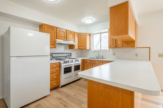 3836 W PINEHURST CIR, West Valley City, UT 84120