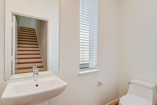 1505 S Akard Street 102, Dallas, TX 75215