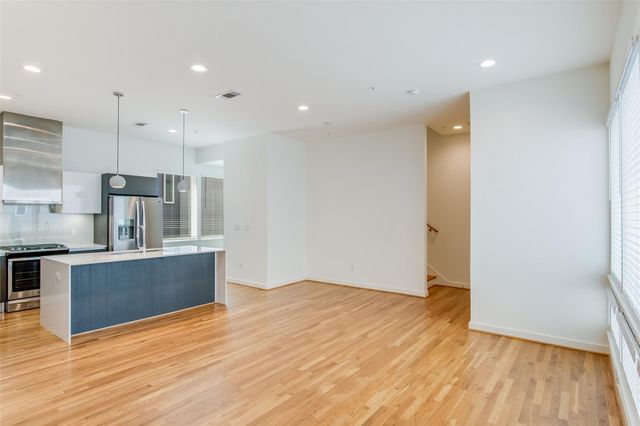 1505 S Akard Street 102, Dallas, TX 75215