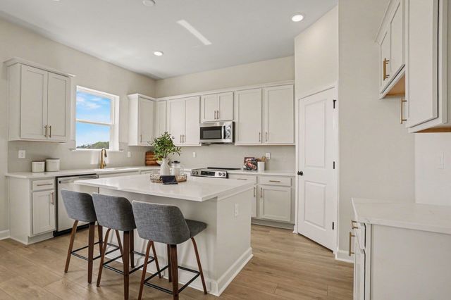 979 Triton Ave., Little River, SC 29566