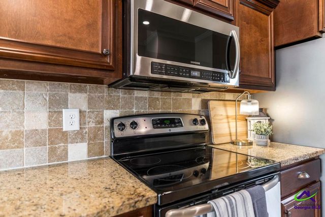 109 Burnt Hickory Court, Warner Robins, GA 31088