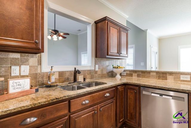 109 Burnt Hickory Court, Warner Robins, GA 31088