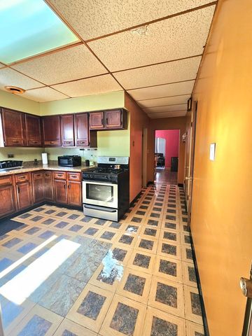 1515 S 57th Court, Cicero, IL 60804