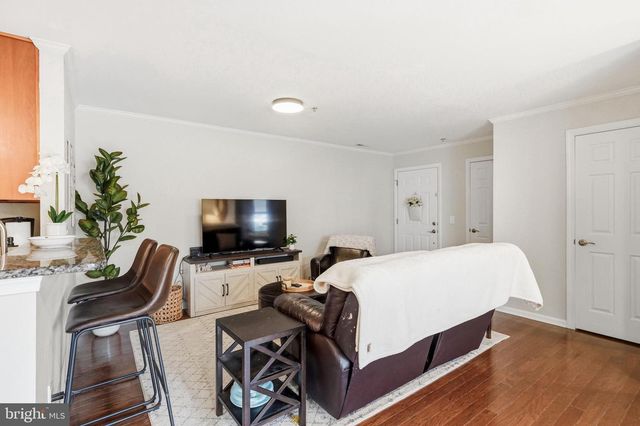 326 NICHOLAS DR, Delran, NJ 08075