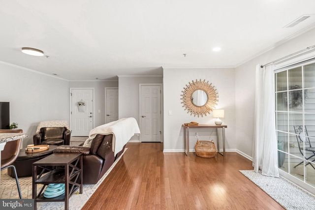 326 NICHOLAS DR, Delran, NJ 08075