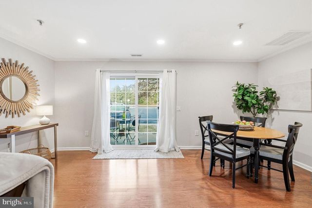 326 NICHOLAS DR, Delran, NJ 08075