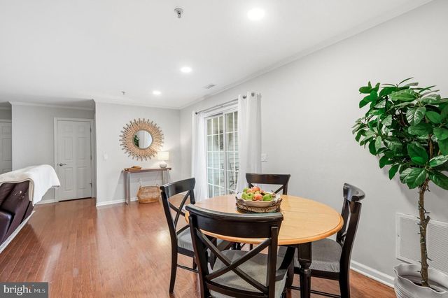 326 NICHOLAS DR, Delran, NJ 08075