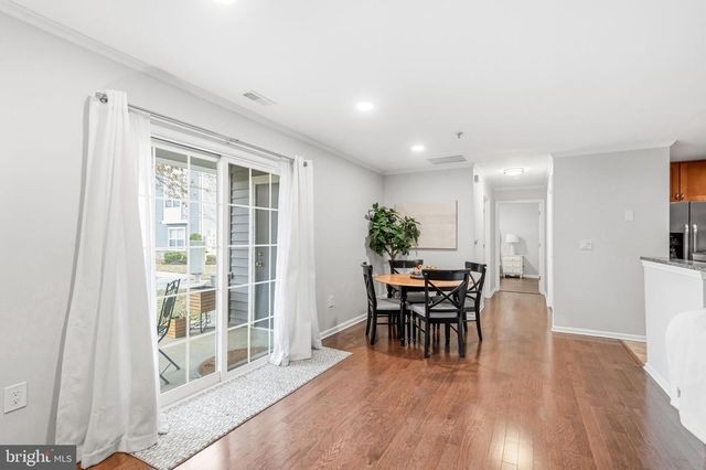 326 NICHOLAS DR, Delran, NJ 08075