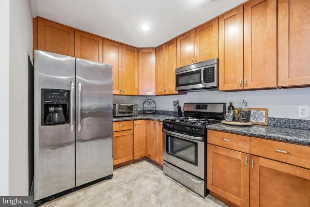 326 NICHOLAS DR, Delran, NJ 08075